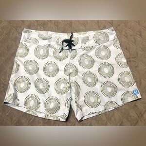Carve Designs Women’s Baby Blue & Olive Patterned Board Shorts! Sz S! Very Cute!